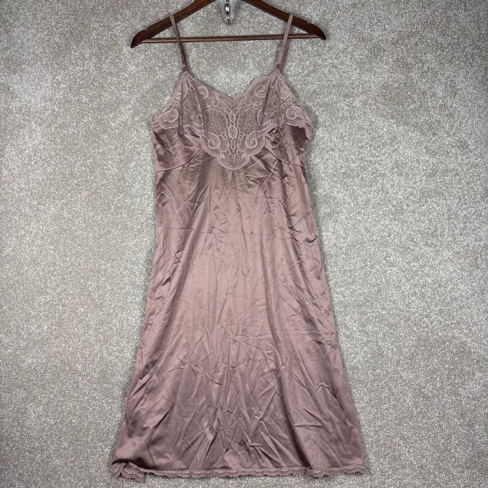 Vintage Montgomery Ward Cocoa Brown Lace Trim Full Slip Style 9161 Size 32